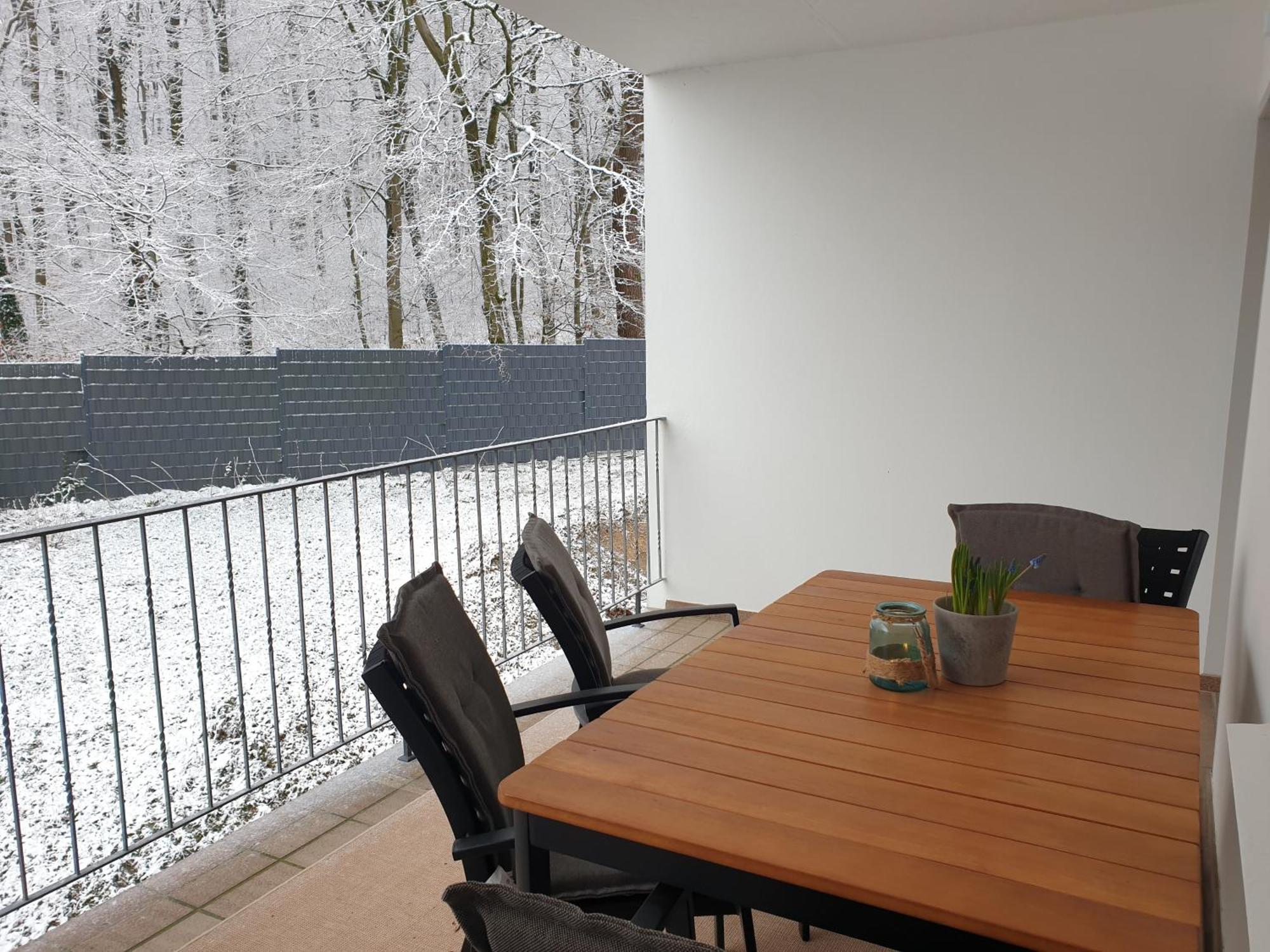 Fewo Winter In Der Villa Waldrand Mit Zwei Balkonen Bad Wünnenberg Eksteriør billede