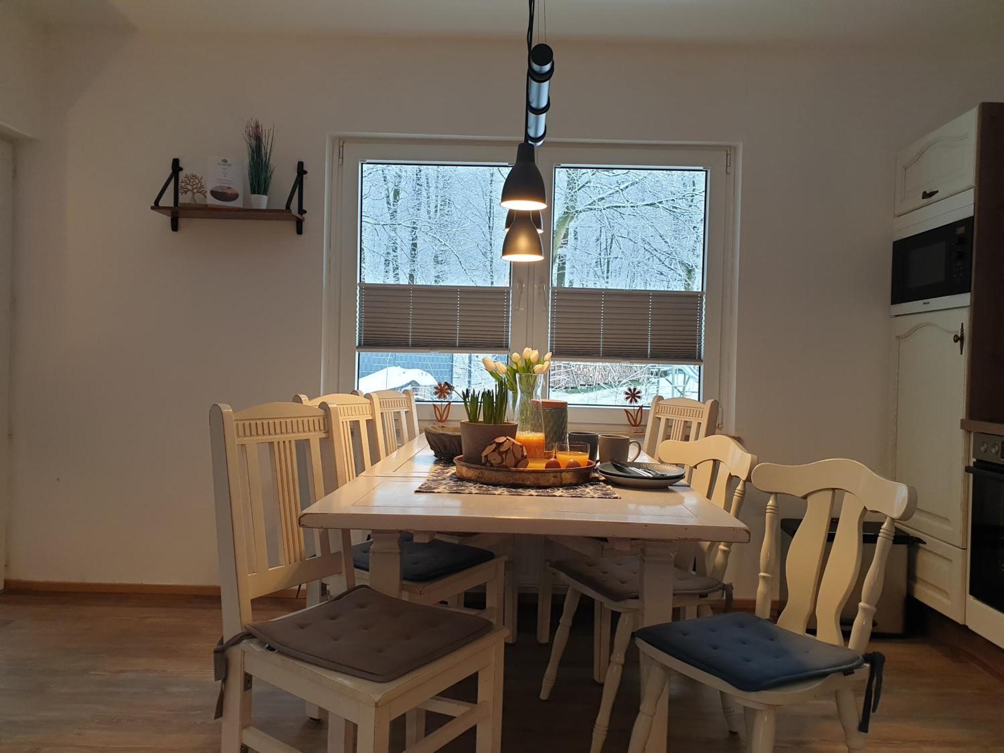 Fewo Winter In Der Villa Waldrand Mit Zwei Balkonen Bad Wünnenberg Eksteriør billede